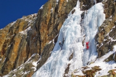cascade glace alpes huez - janv09 (17)